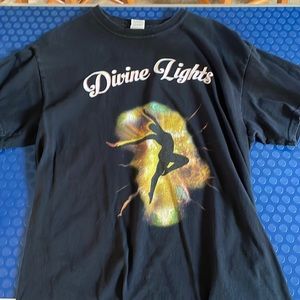 Woman’s graphic tee Divine Lights